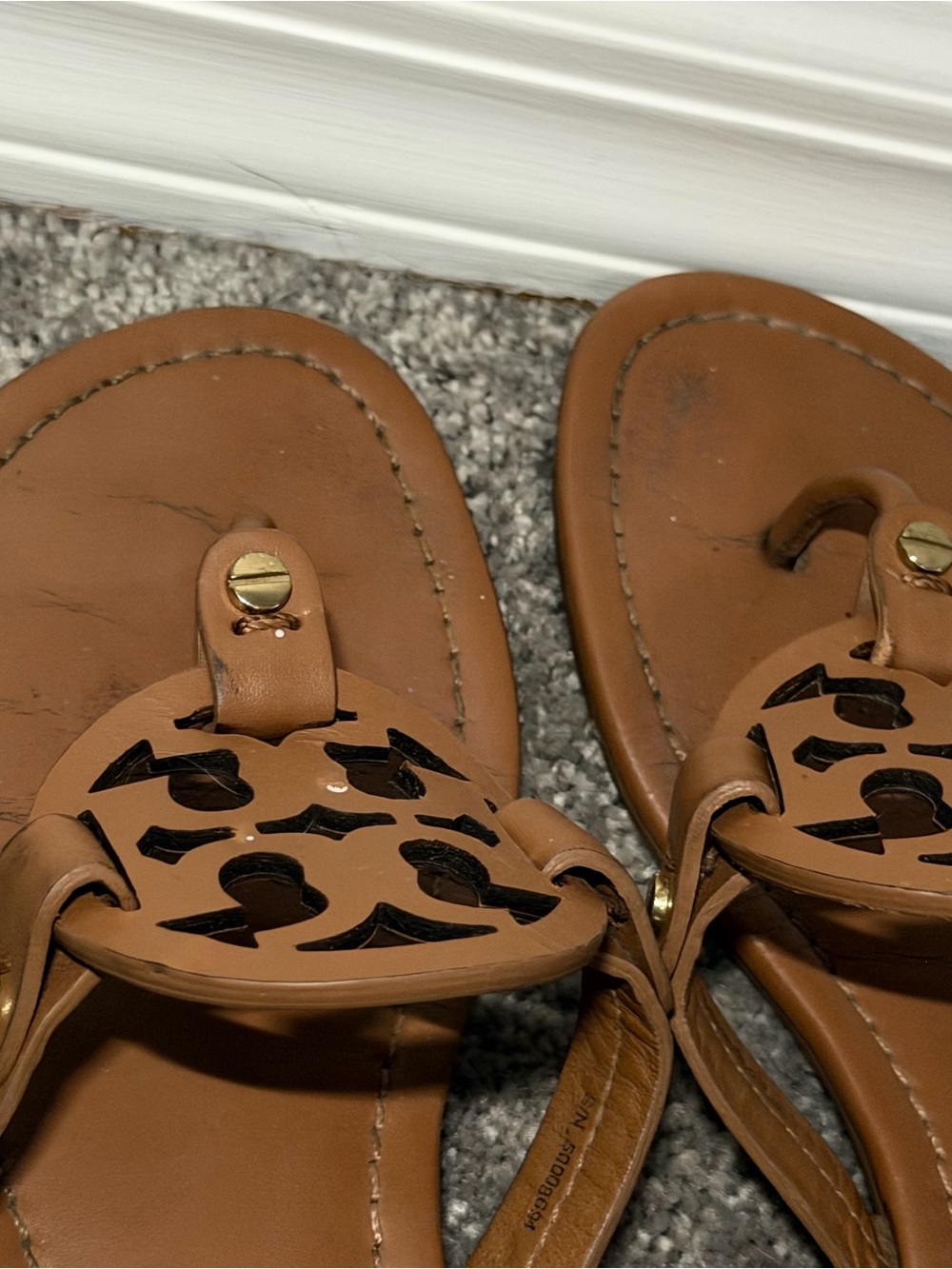 Tory Burch Brown Logo Cutout Leather Miller Sandals - Picture 5 of 6